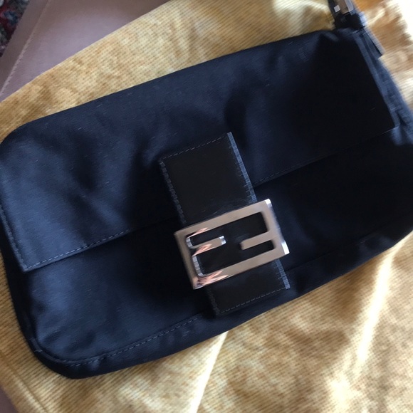 Fendi baguette bag - Picture 11 of 15